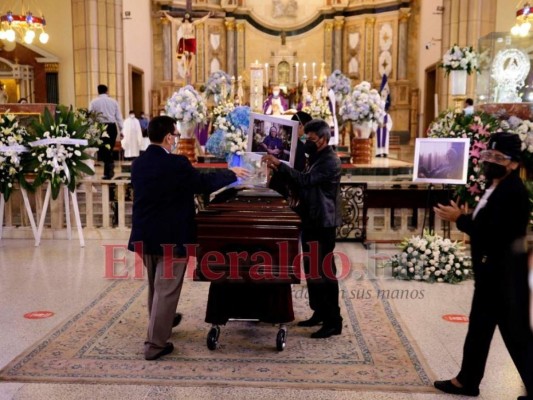 Lo que no se vio del doloroso último adiós a Sor María Rosa (FOTOS)