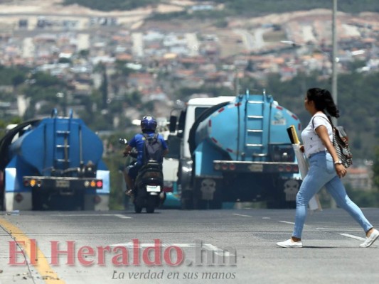 FOTOS: 'Cruces de la muerte' en la capital, escenarios teñidos de sangre por imprudencia de hondureños