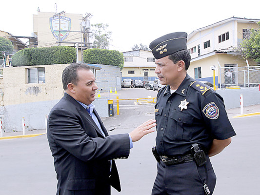 A más de 30 horas de secuestro, sin indicios del paradero de Villatoro