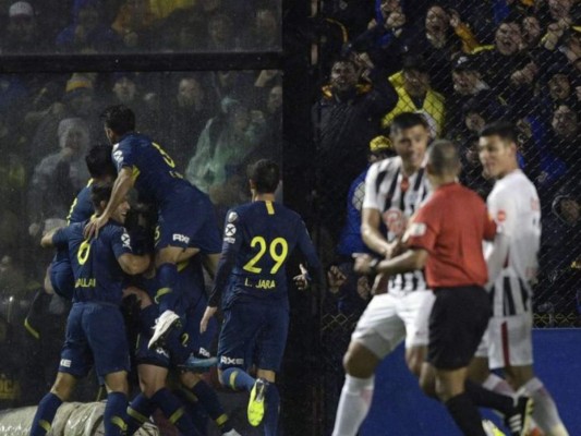 Envueltos en polémica por el reglamento sobre covid-19 se enfrentan Libertad y Boca