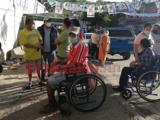 Curiosidades, preparativos y votos: Así transcurren las elecciones primarias en Honduras (FOTOS)