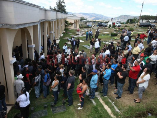 Así fue el sentido adiós a Jorge Montenegro, creador de 'Cuentos y Leyendas de Honduras'
