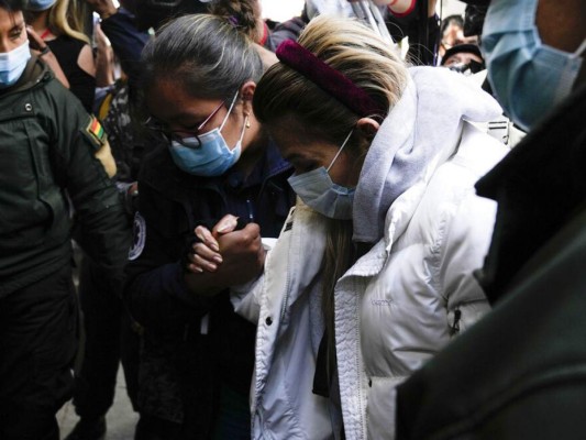 'Ya no quiero vivir': el mensaje de la expresidenta interina de Bolivia, Jeanine Áñez, desde la cárcel