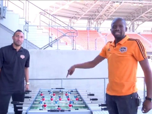 VIDEO: Boniek García ya calienta el partido amistoso entre Honduras y El Salvador