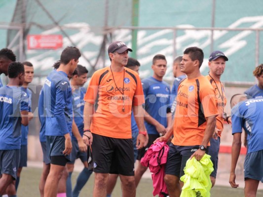 Diego Vazquez: 'Se pierde un partido y se hace un escándalo'