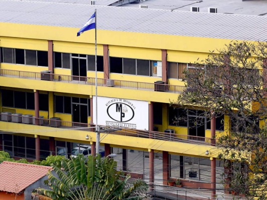 Ocho años de cárcel a sujeto que asaltó farmacia