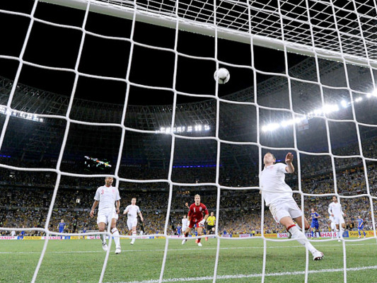 El gol de Ucrania era válido, admite jefe de árbitros de la UEFA