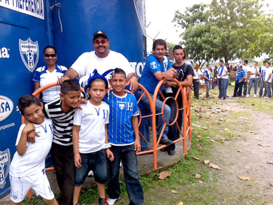 Honduras clasifica a la hexagonal con humillante paliza a Canadá