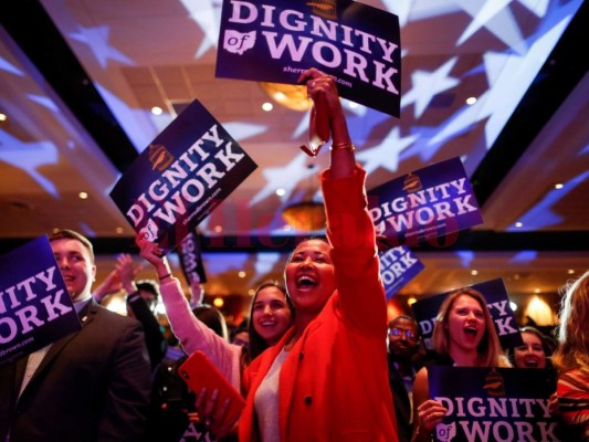 Hondureños votaron expectantes por reforma migratoria integral