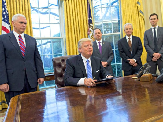 Trump retira a EEUU del tratado de libre comercio Transpacífico (TPP)