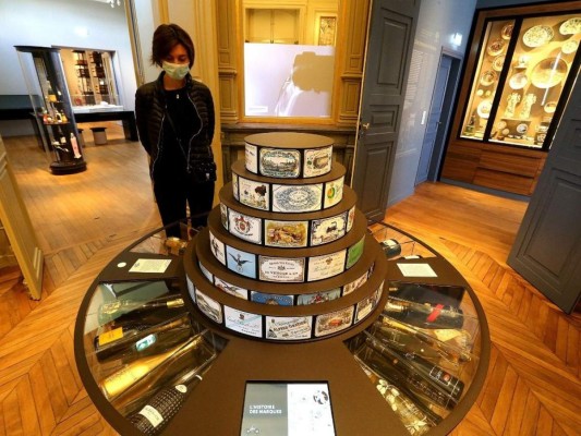 Francia reabre museo del champán de Épernay tras 23 años de cierre  