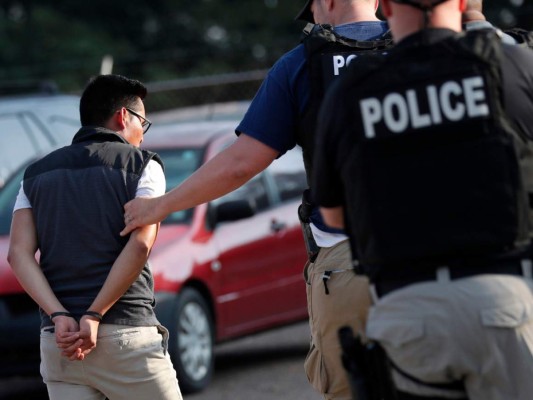 Migrantes detenidos en EEUU demandan mejor atención médica