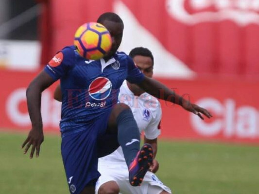 Olimpia venció 2-0 a Motagua en la semifinal de ida en el estadio Nacional