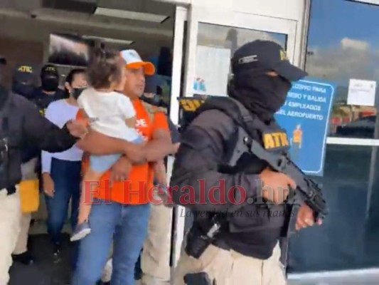 VIDEOS: Así fue la detención del capitán y candidato presidencial Santos Orellana