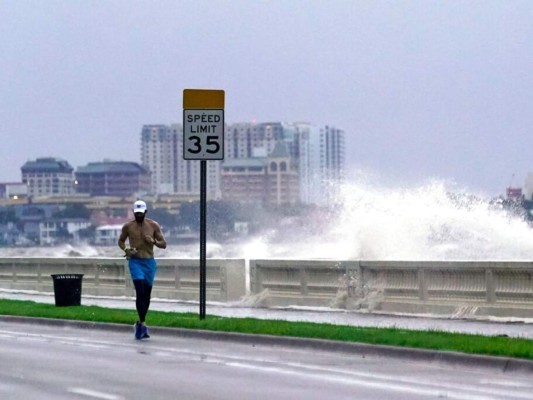 La tormenta Elsa deja un muerto y 10 heridos en Estados Unidos