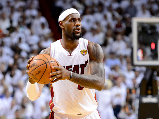 Entrenador de EE UU espera que LeBron juegue en Londres