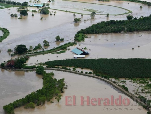 Las catastróficas imágenes del Valle de Sula convertido en una inmensa laguna