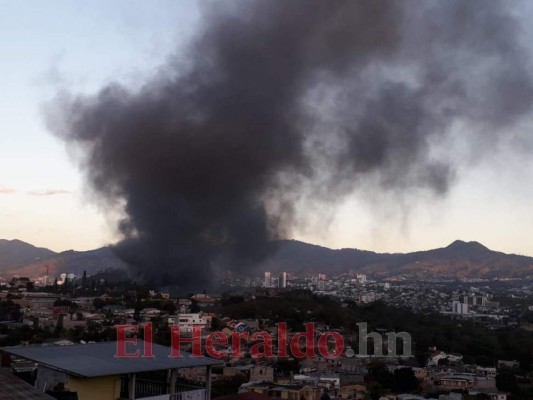 Primeras imágenes del voraz incendio en el barrio Lempira de Comayagüela