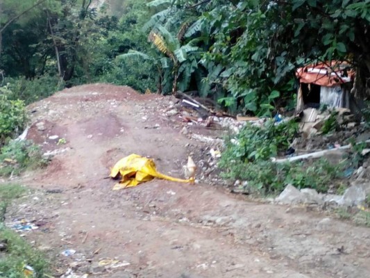 Honduras: Encuentran un cuerpo encostalado en la colonia Miramesí de la capital
