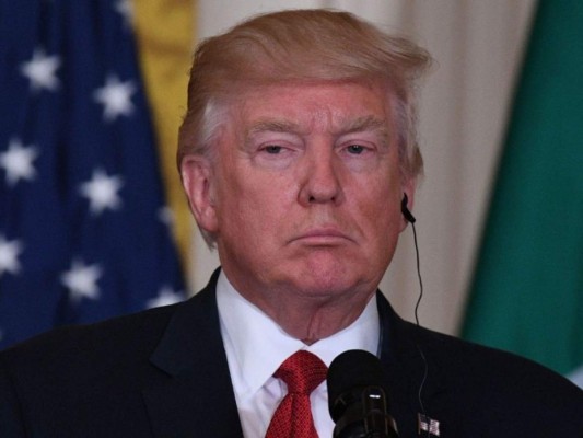 'Está solo': algunos republicanos se distancian de Donald Trump