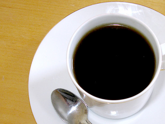 Tres tazas de café al día disminuyen riesgo de muerte