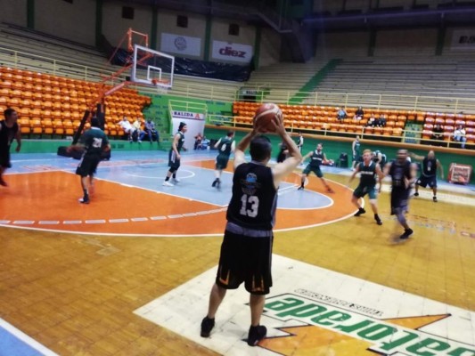 Rogue One detiene a Green Machine, Vikingos y Guarriors regalan show en el balocesto