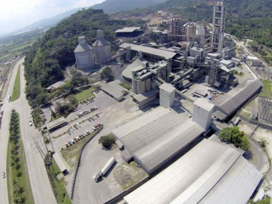 Su talento humano, tecnología y apoyo a la comunidad, el éxito de Cementos del Norte S.A.