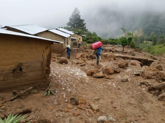 Lugares que se convirtieron en zona de riesgo por derrumbes tras tormentas que azotaron Honduras (FOTOS)