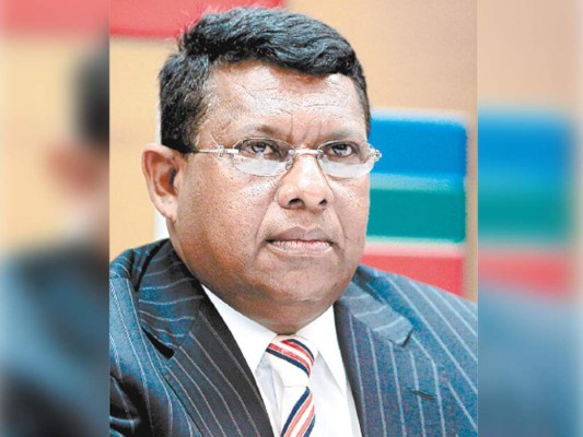 Informe del Pac debe incluir deuda política