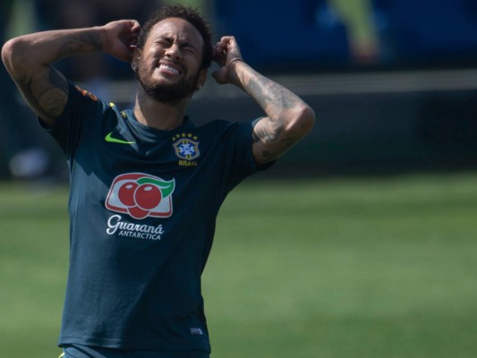 Con su acusación de violación, Neymar cumple un año fuera de juego