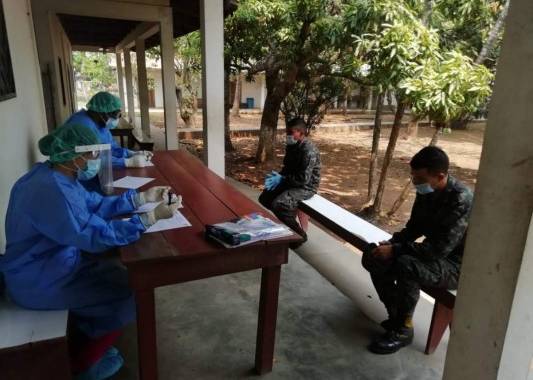 Los 35 policías se encuentran en aislamiento, hasta el momento todos están estables y bajo vigilancia médica.