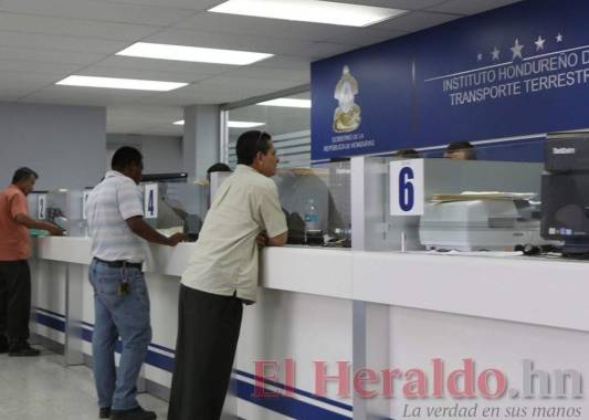 EL HERALDO solicitó al Instituto Hondureño de Transporte Terrestre (IHTT) copia de los contratos con las empresas mediante las cuales se están haciendo efectivos los beneficios a los transportistas.