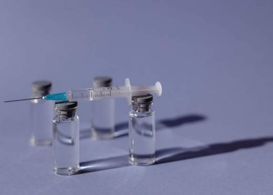 La completa inmunidad dependerá de la vacuna administrada y de los tiempos establecidos para la inmunización. Foto: Canva.