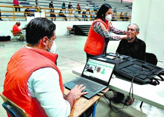 Los errores en el censo provisional pudieron haberse derivado de un mal trabajo realizado por los enroladores contratados por el RNP con el apoyo del PNUD.