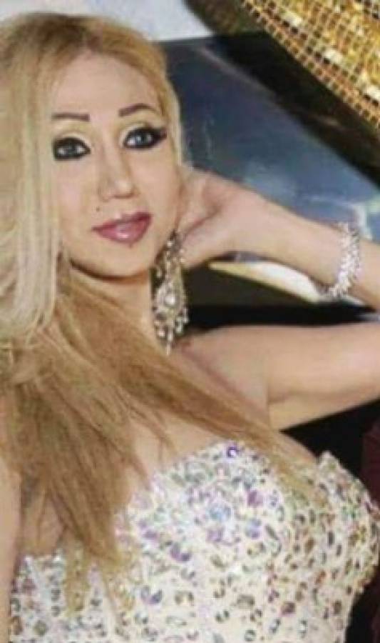 Transexual hondureña pide destitución de cónsul de Nueva York