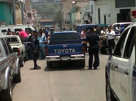 Matan a dos despachadores en terminal de autobuses