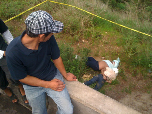 Hallan dos hombres asesinados en el valle de Amarateca