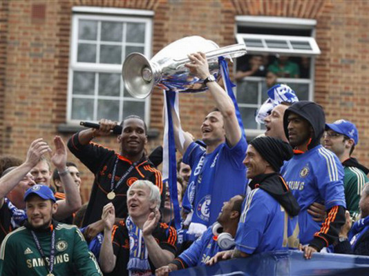 Chelsea celebra en Londres trofeo de Liga de Campeones