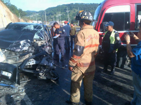 Accidente en El Durazno deja tres heridos