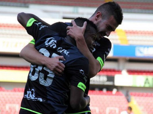 Júnior Lacayo marca su tercer gol con el Santos Laguna