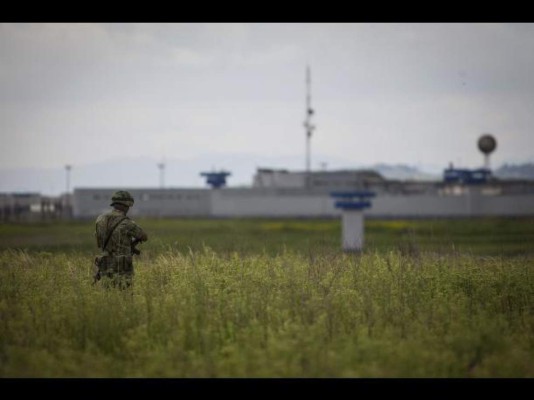 Revelan más fotos de túnel por donde se fugó 'El Chapo'