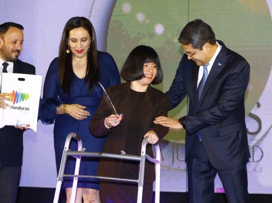 Honduras: Premios Juventud 2018 reconocen ciencia, arte, deporte y superación