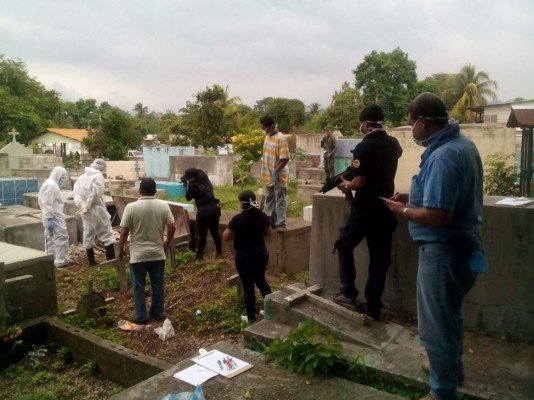 Honduras: Exhuman restos de mujer asesinada por vender agua a policías en Choloma
