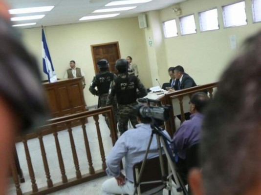 Inicia juicio oral y público contra el diputado José Luis Galdámez