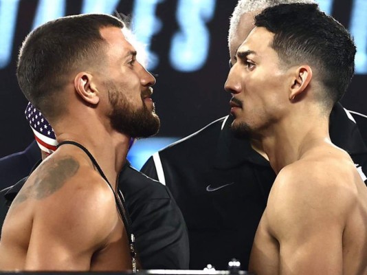 Choque de miradas: el tenso pesaje de Lomachenko y Teófimo