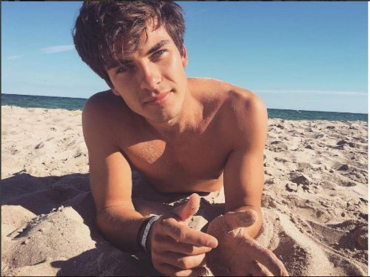 La 'disculpa” del cantante de Dvicio que no sabía que Juan Gabriel había muerto