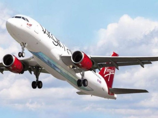 Diseñan avión con piso transparente
