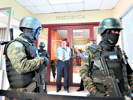 EUA imputa más cargos a hermanos Valle Valle