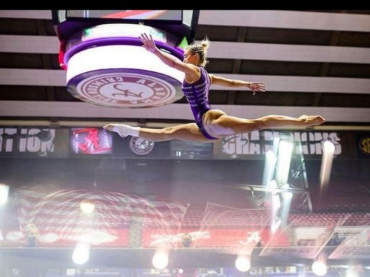 Olivia Dunne, gimnasta que podría convertirse en la primera atleta de $1 millón (FOTOS)