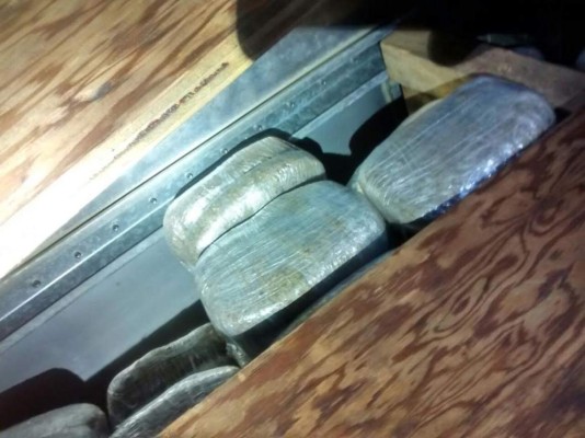 Policía incauta 719 kilos de marihuana en camión
